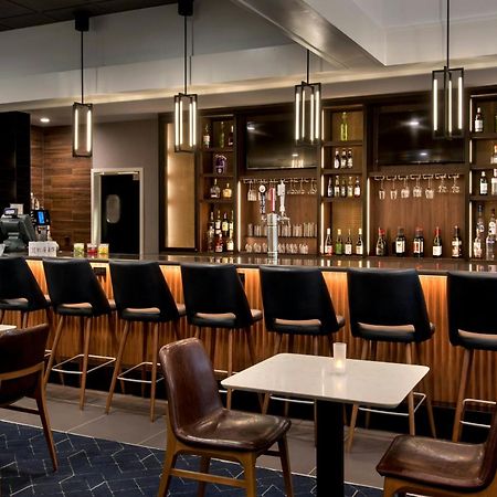 Courtyard By Marriott New Carrollton Ландовер Экстерьер фото