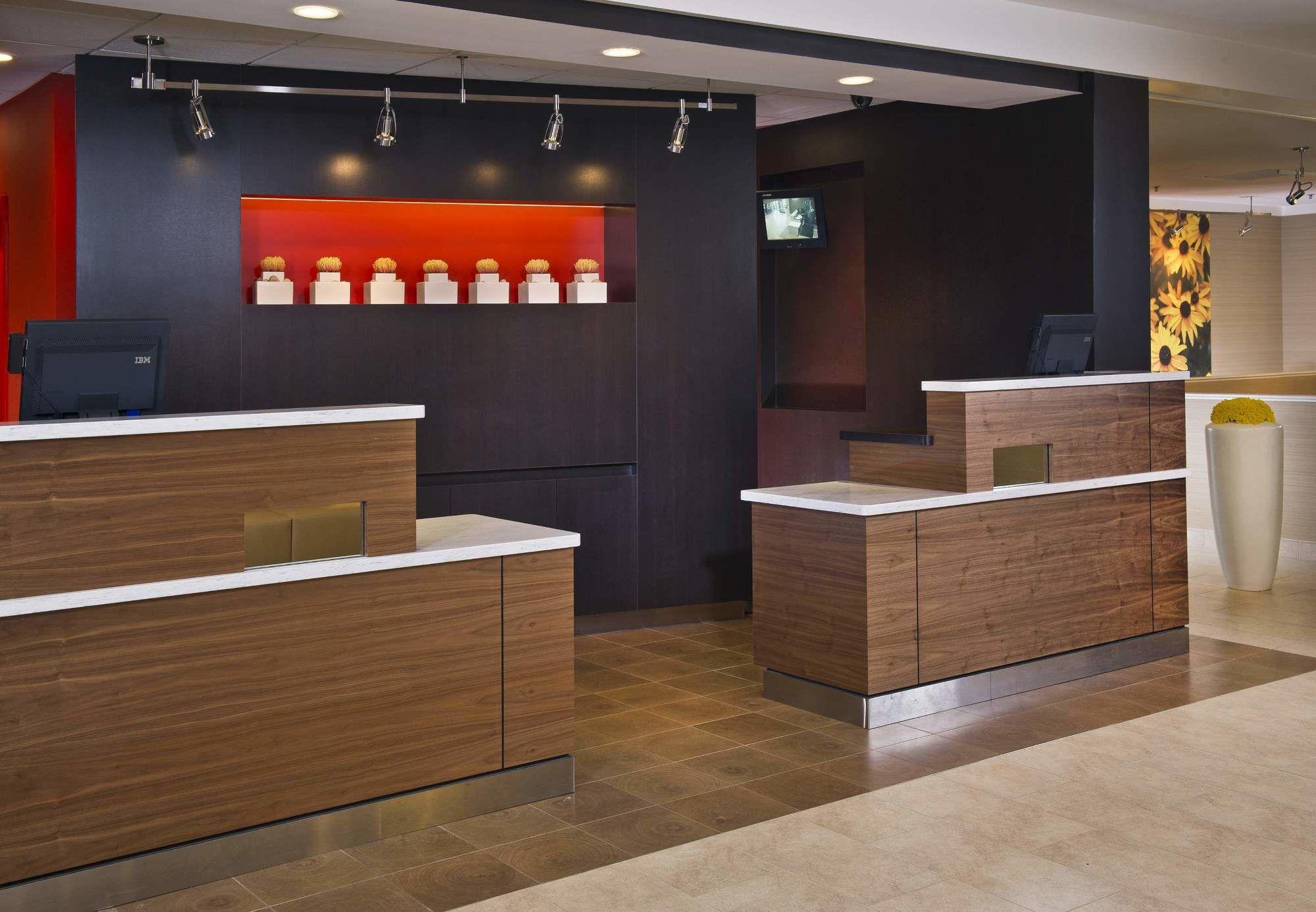 Courtyard By Marriott New Carrollton Ландовер Экстерьер фото