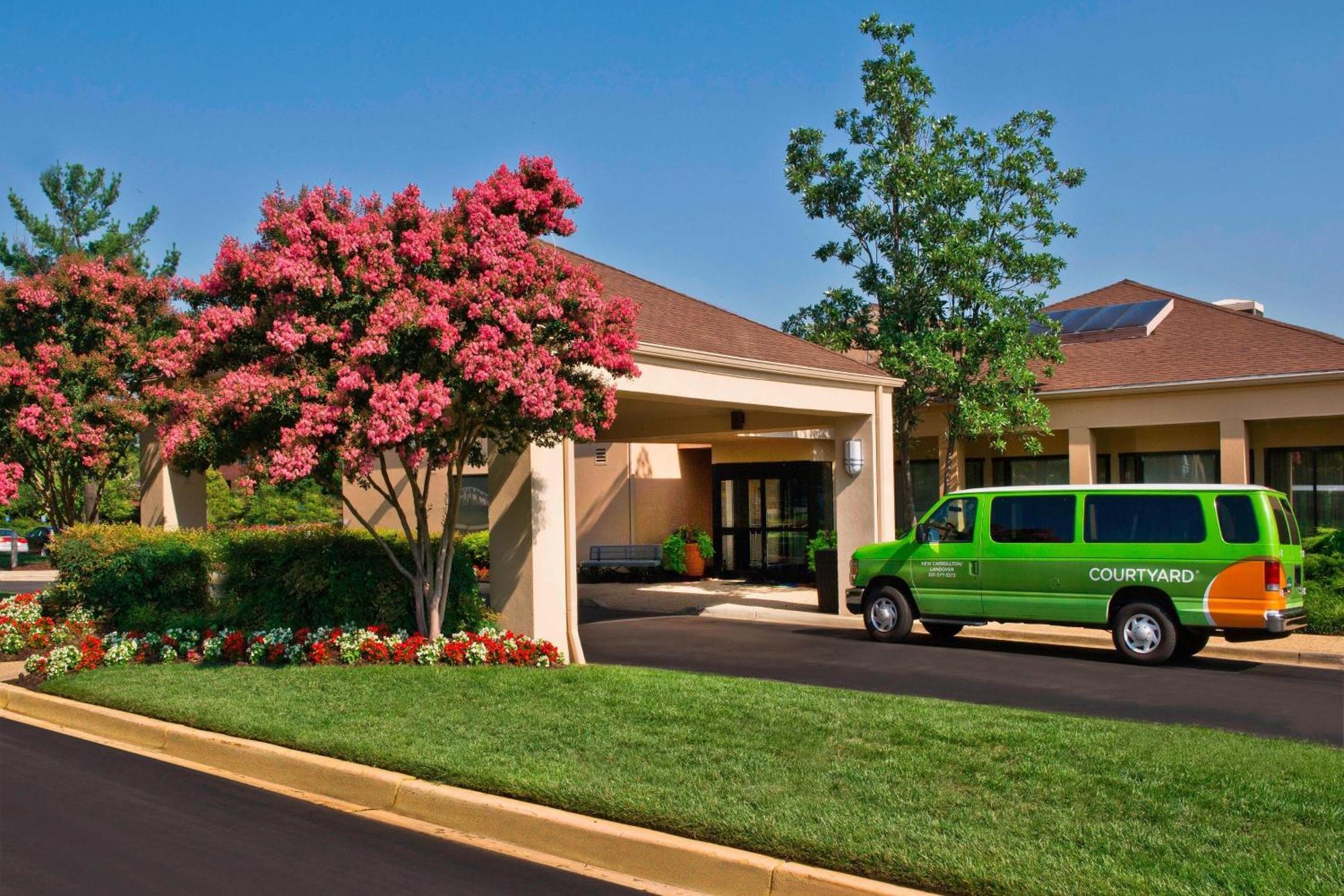 Courtyard By Marriott New Carrollton Ландовер Экстерьер фото