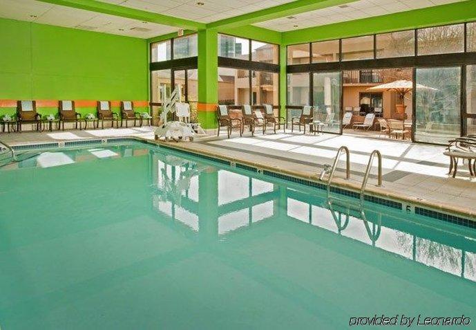 Courtyard By Marriott New Carrollton Ландовер Экстерьер фото